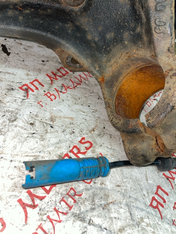 Кулак поворотный, 3000 рублей, Владимир