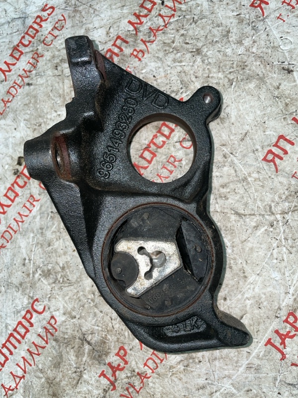 Кронштейн привода, 1000 рублей, Владимир