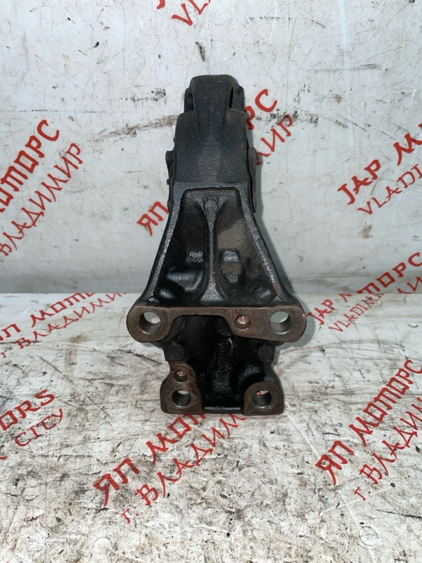 Кронштейн привода, 1000 рублей, Владимир