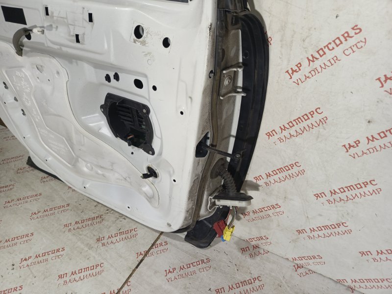 Дверь боковая, 15000 рублей, Владимир