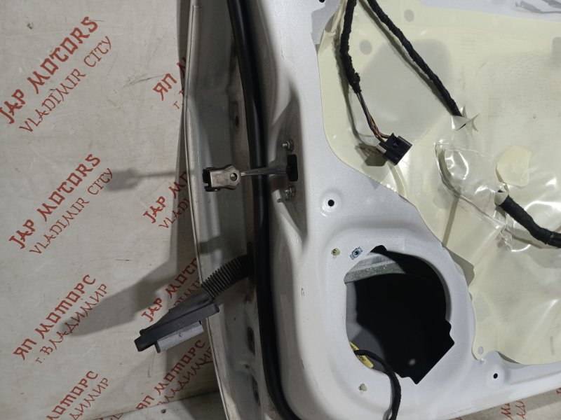 Дверь боковая, 38000 рублей, Владимир