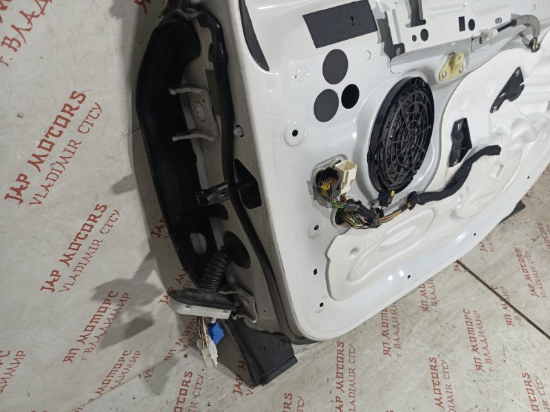 Дверь боковая, 16000 рублей, Владимир