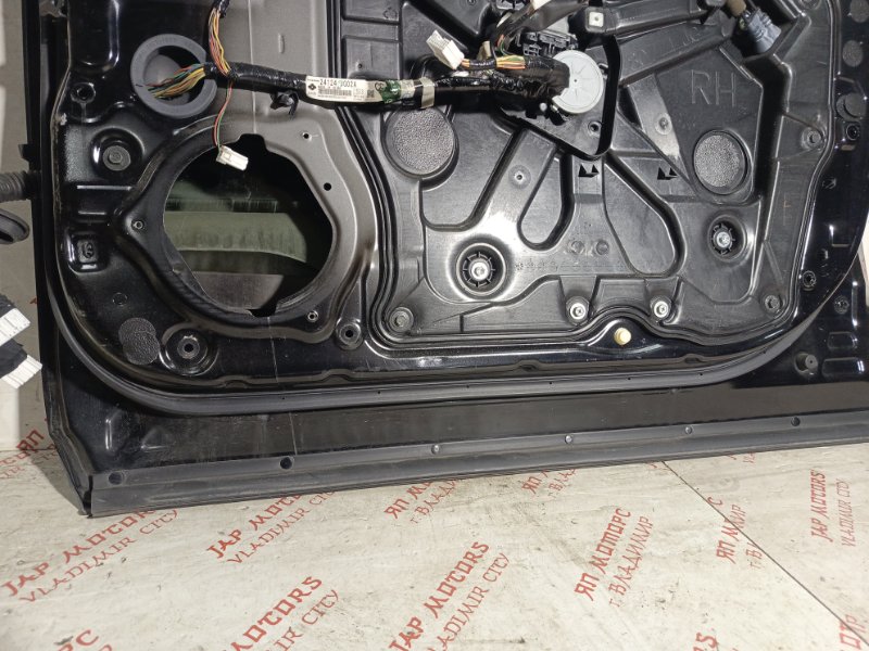 Дверь боковая, 15000 рублей, Владимир