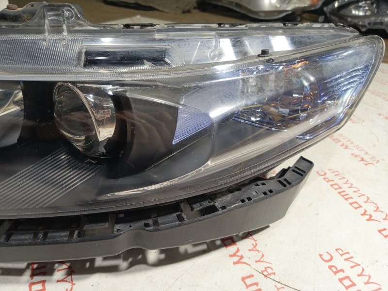 Фара ксеноновая, 12000 рублей, Владимир