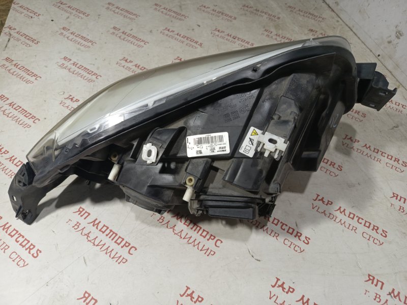 Фара ксеноновая, 14000 рублей, Владимир