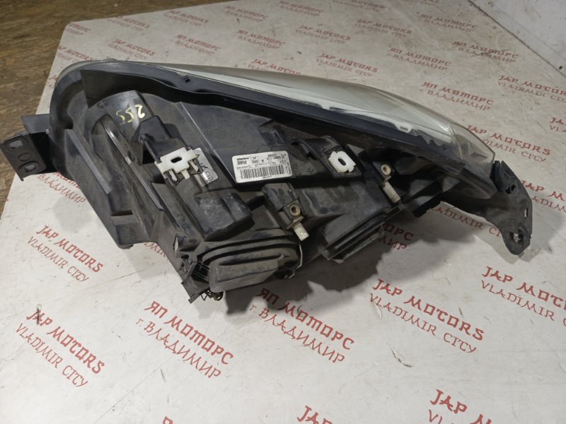 Фара ксеноновая, 14000 рублей, Владимир