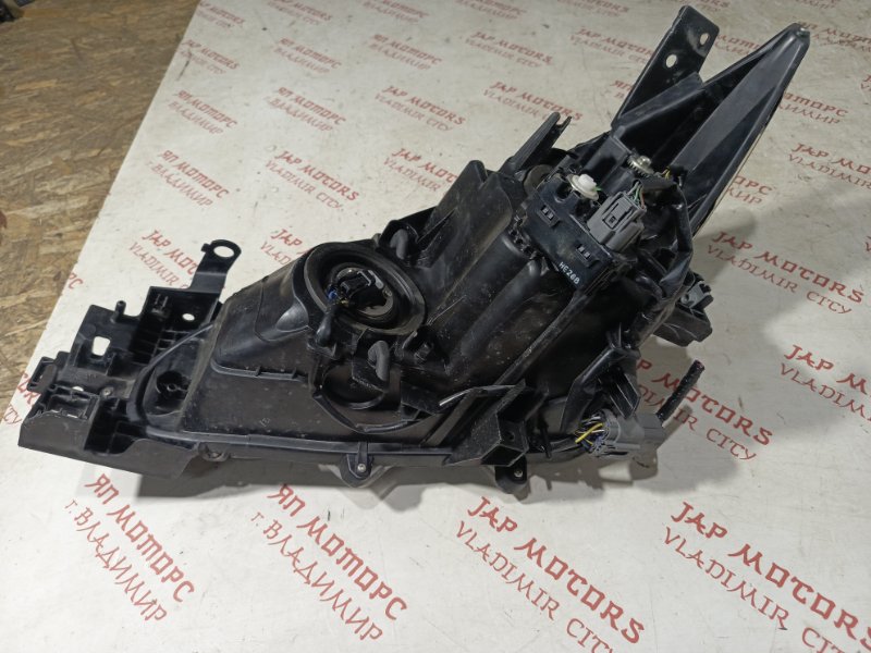 Фара ксеноновая, 15000 рублей, Владимир