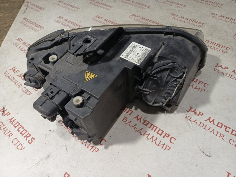 Фара ксеноновая, 8000 рублей, Владимир