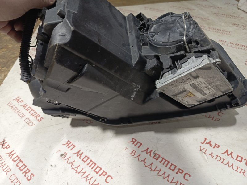 Фара ксеноновая, 8000 рублей, Владимир