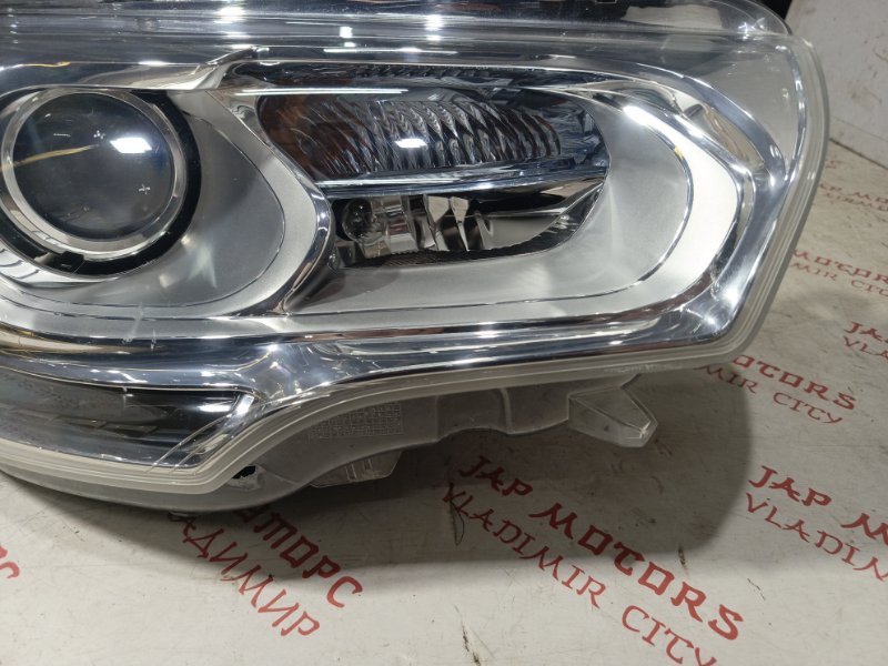 Фара ксеноновая, 15000 рублей, Владимир