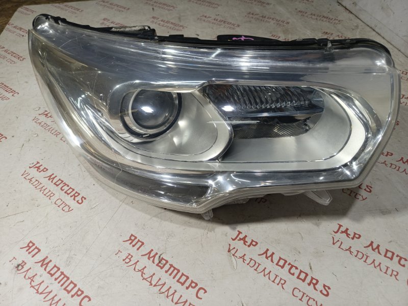 Фара ксеноновая, 14000 рублей, Владимир