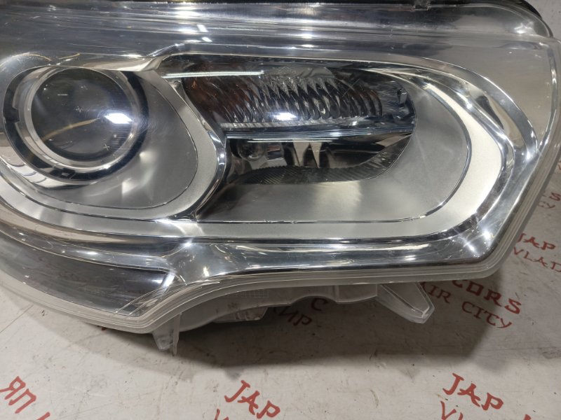 Фара ксеноновая, 14000 рублей, Владимир