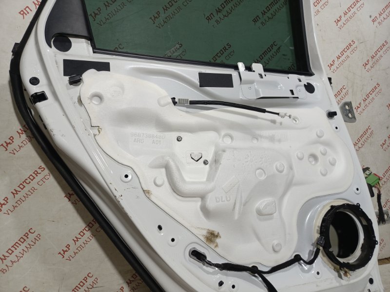 Дверь боковая, 15000 рублей, Владимир