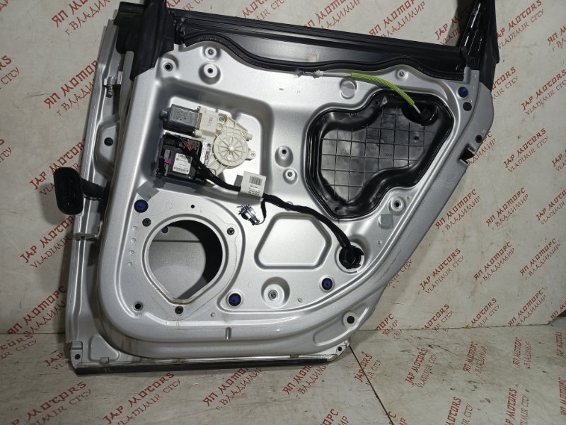 Дверь боковая, 11000 рублей, Владимир