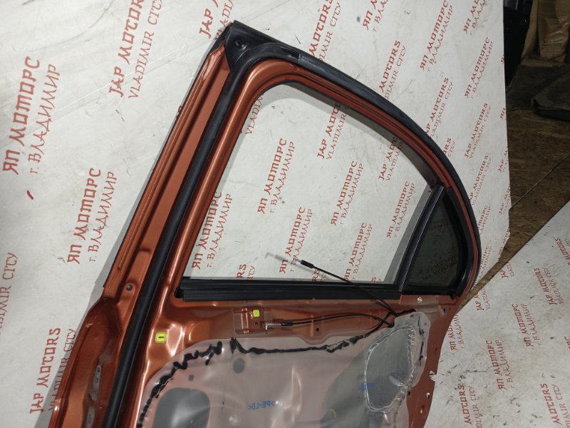 Дверь боковая, 11000 рублей, Владимир