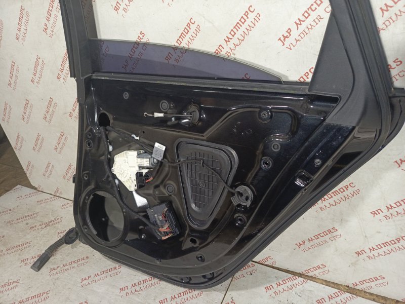 Дверь боковая, 13000 рублей, Владимир