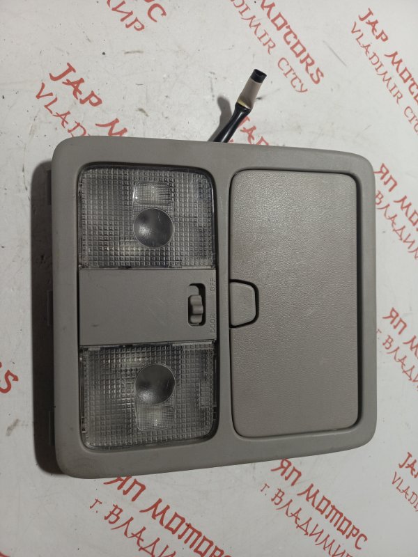 Плафон подсветки салона, 2000 рублей, Владимир