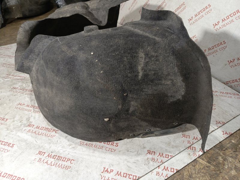 Подкрылок, 5000 рублей, Владимир