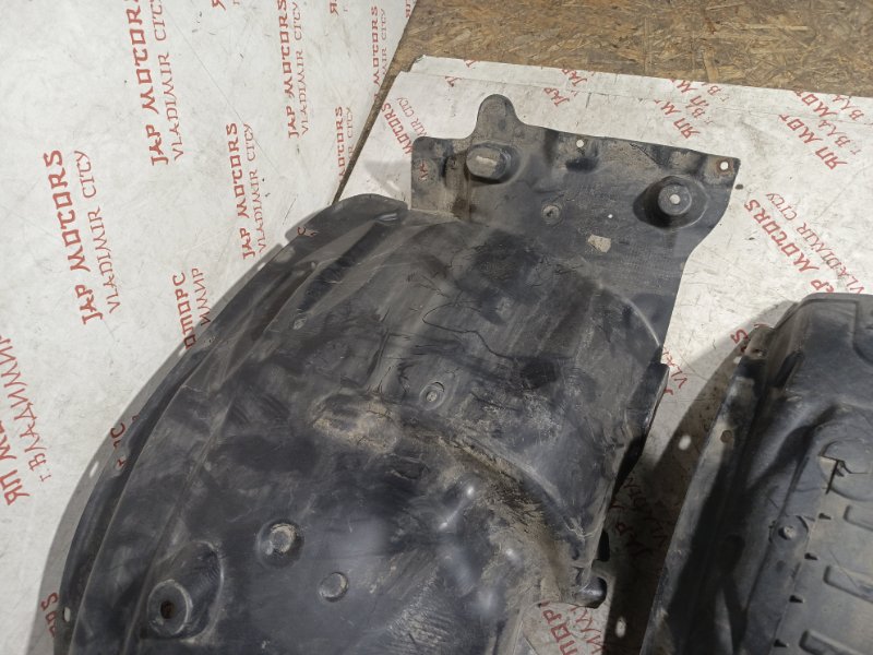 Подкрылок, 5000 рублей, Владимир