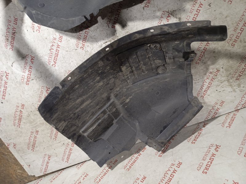 Подкрылок, 5000 рублей, Владимир