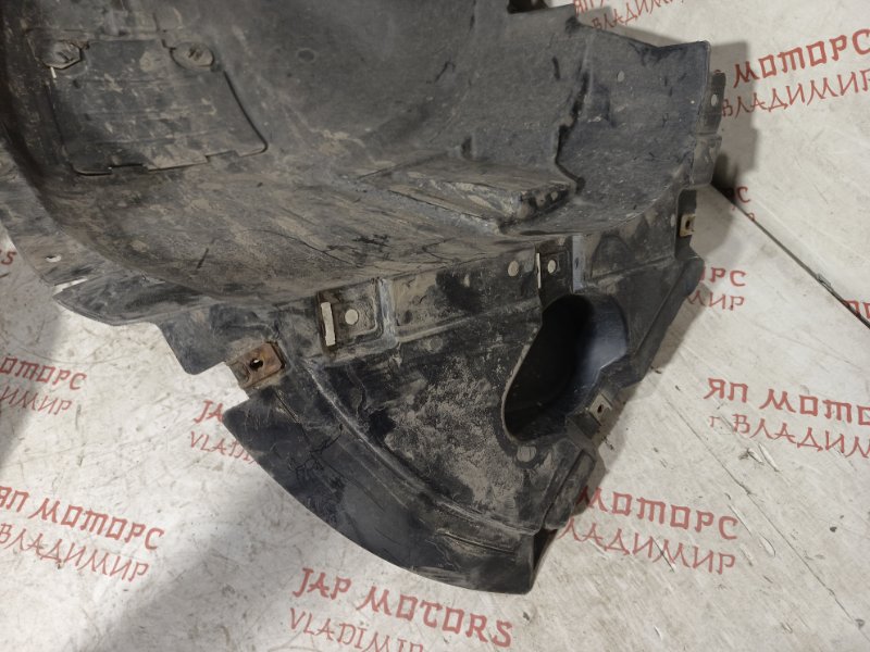 Подкрылок, 5000 рублей, Владимир