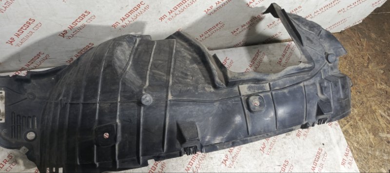 Подкрылок, 2000 рублей, Владимир