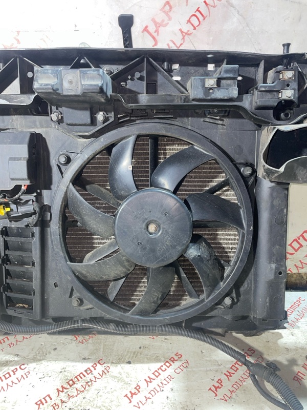 Рамка радиатора, 15000 рублей, Владимир