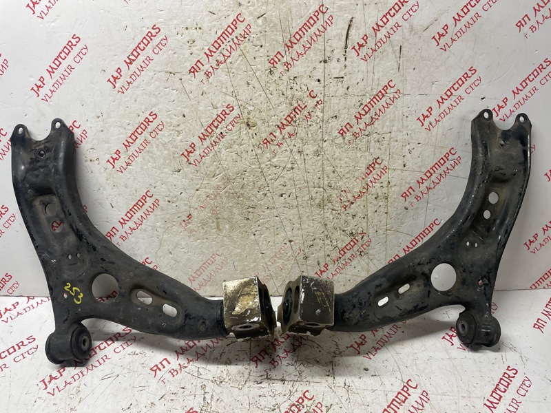 Рычаг подвески нижний, 4000 рублей, Владимир