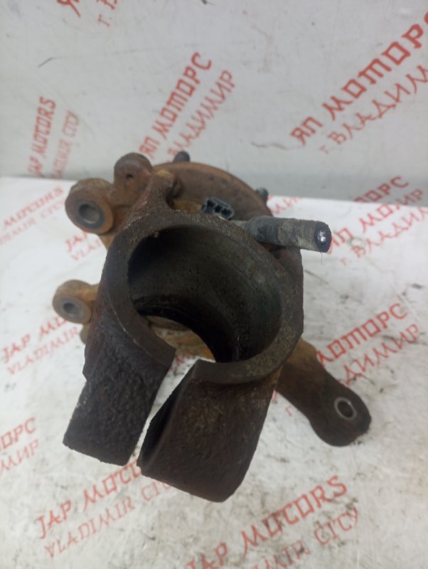 Кулак поворотный, 2000 рублей, Владимир