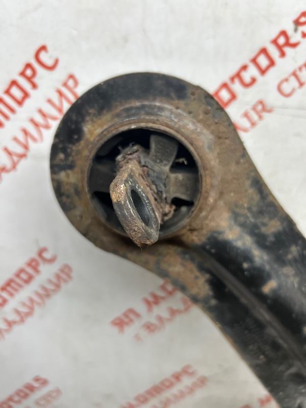 Кулак поворотный, 6000 рублей, Владимир