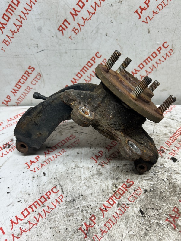 Кулак поворотный, 2000 рублей, Владимир