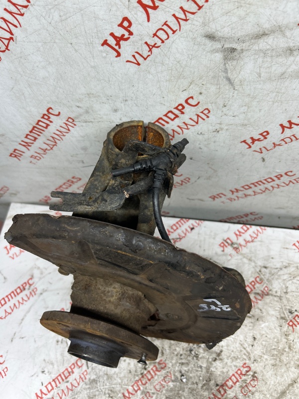 Кулак поворотный, 2000 рублей, Владимир