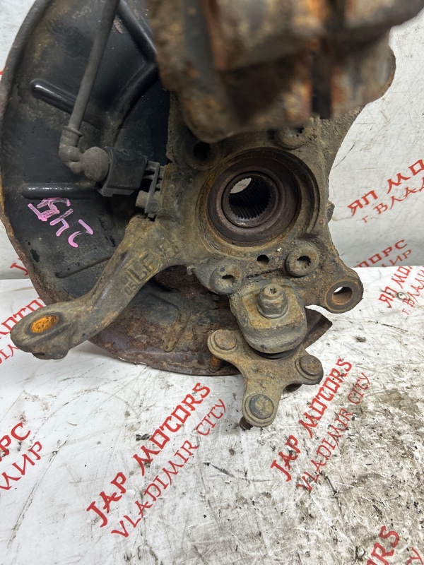 Кулак поворотный, 2000 рублей, Владимир