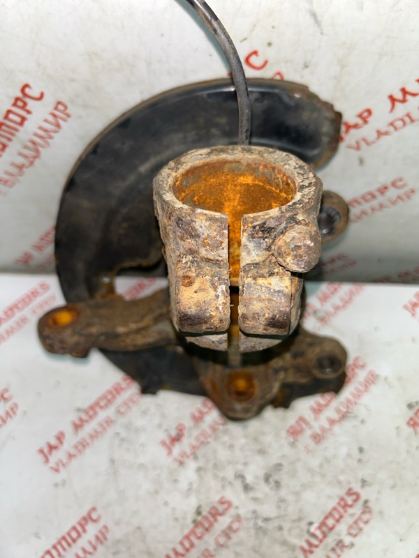 Кулак поворотный, 3500 рублей, Владимир