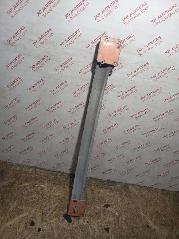 Усилитель бампера, 2000 рублей, Владимир