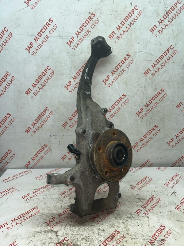 Кулак поворотный, 13000 рублей, Владимир