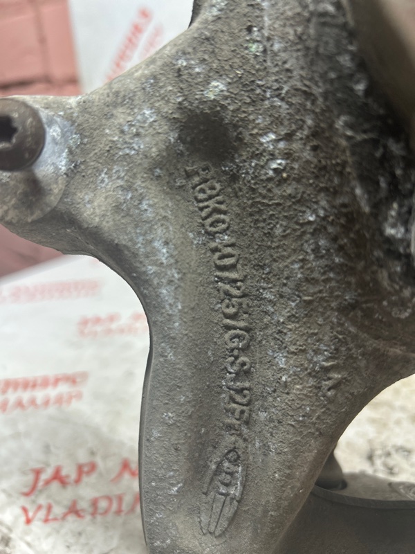 Кулак поворотный, 13000 рублей, Владимир