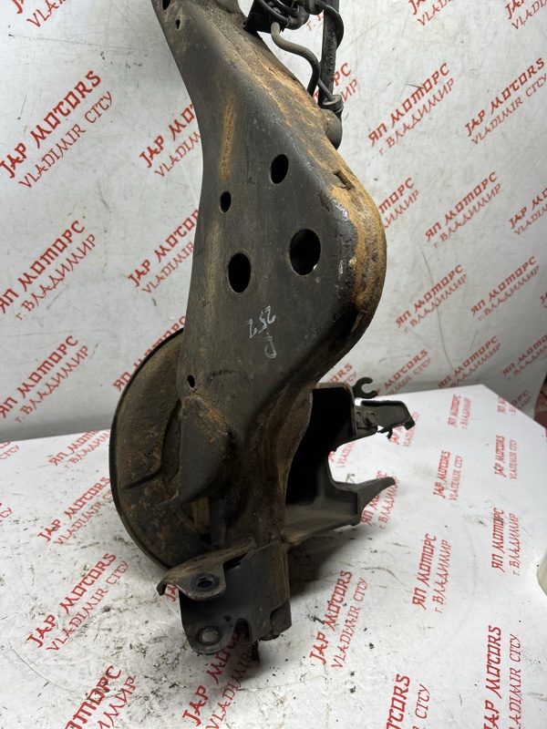 Кулак поворотный, 8000 рублей, Владимир