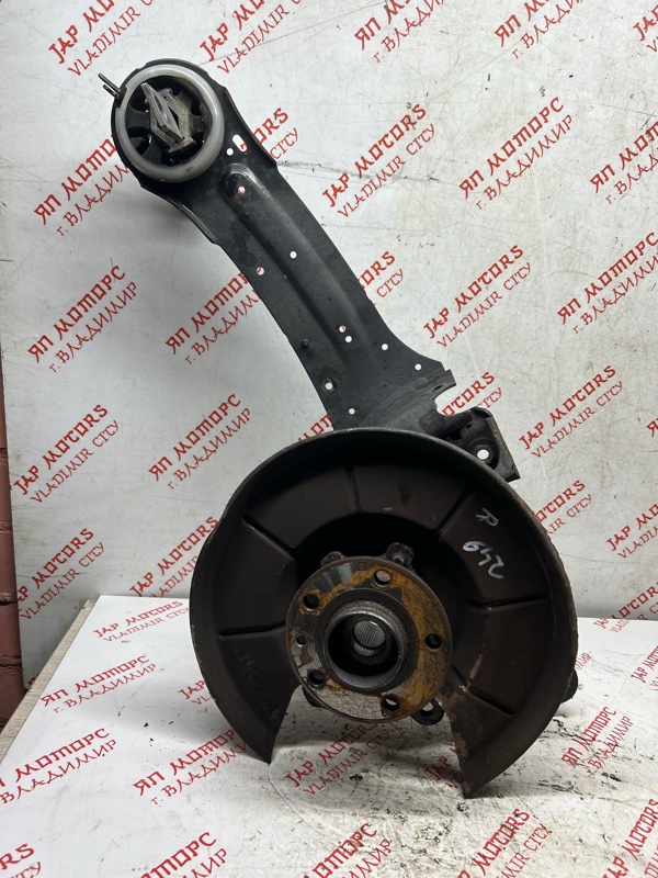 Кулак поворотный, 3500 рублей, Владимир