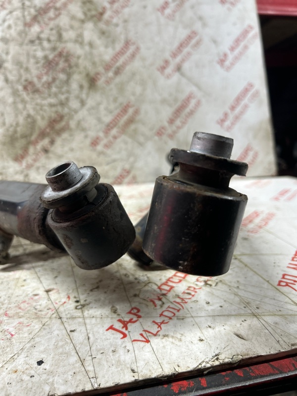 Амортизатор подвески, 8000 рублей, Владимир