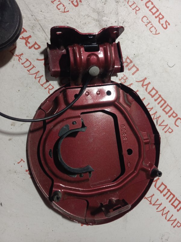 Лючок топливного бака, 1000 рублей, Владимир