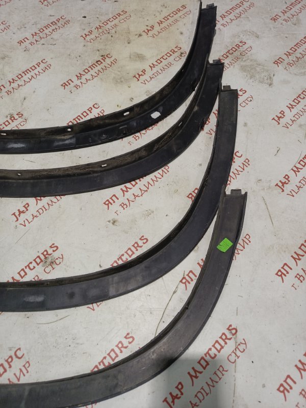 Арка крыла, 2000 рублей, Владимир