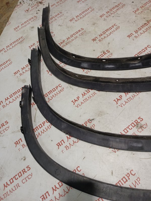 Арка крыла, 2000 рублей, Владимир