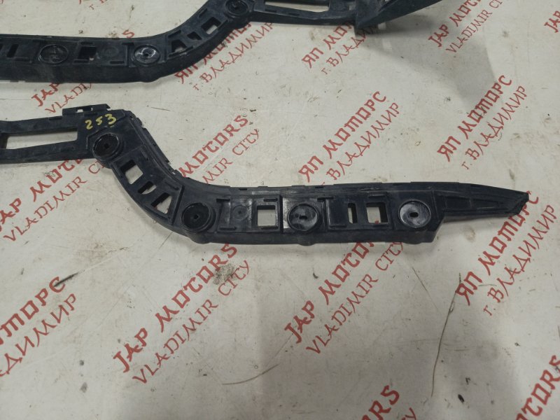 Крепление бампера, 1000 рублей, Владимир