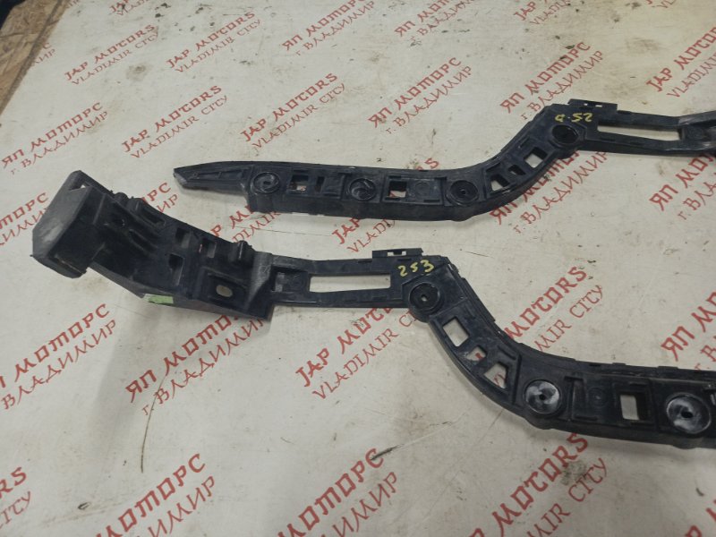 Крепление бампера, 1000 рублей, Владимир