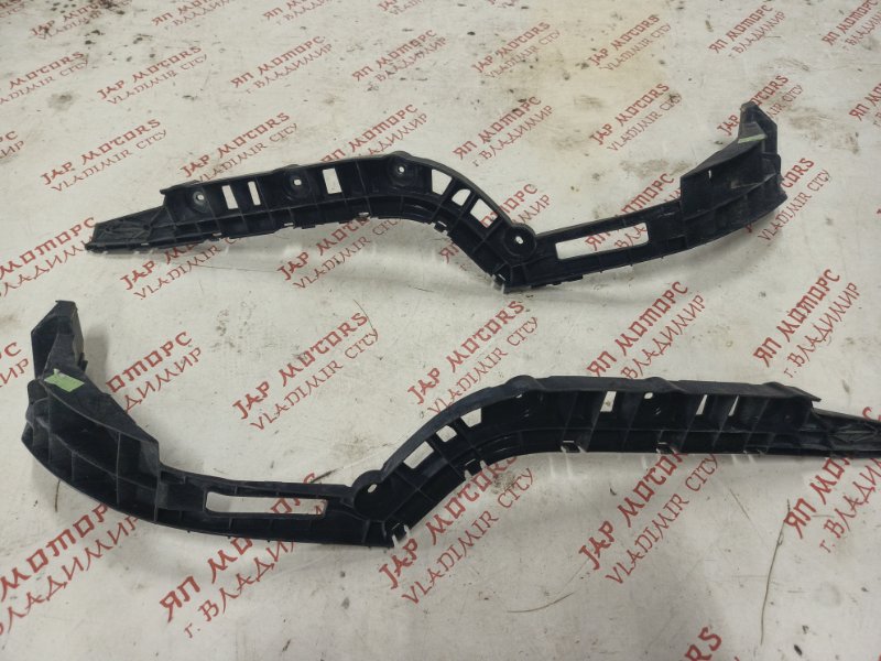 Крепление бампера, 1000 рублей, Владимир