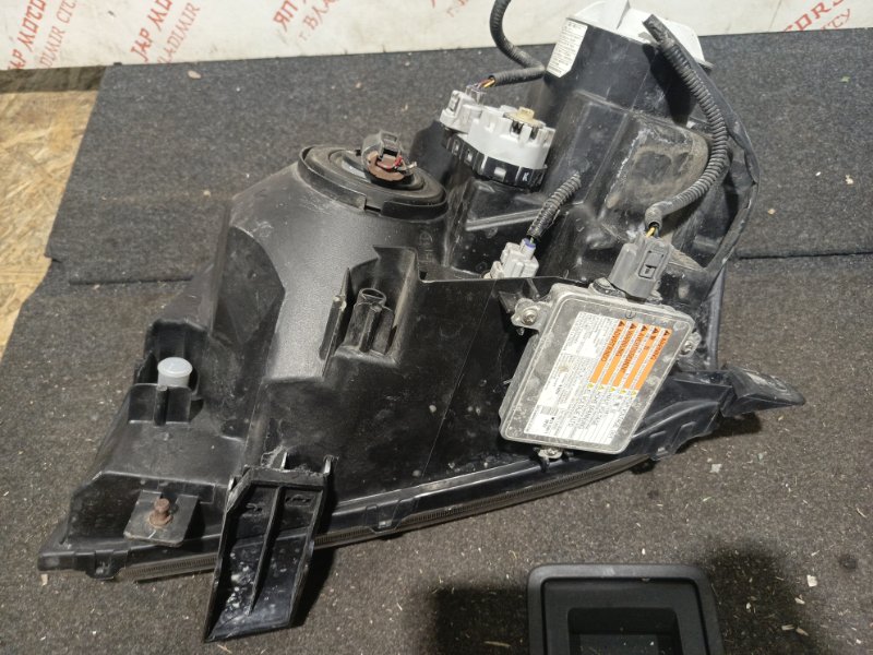 Фара ксеноновая, 12000 рублей, Владимир