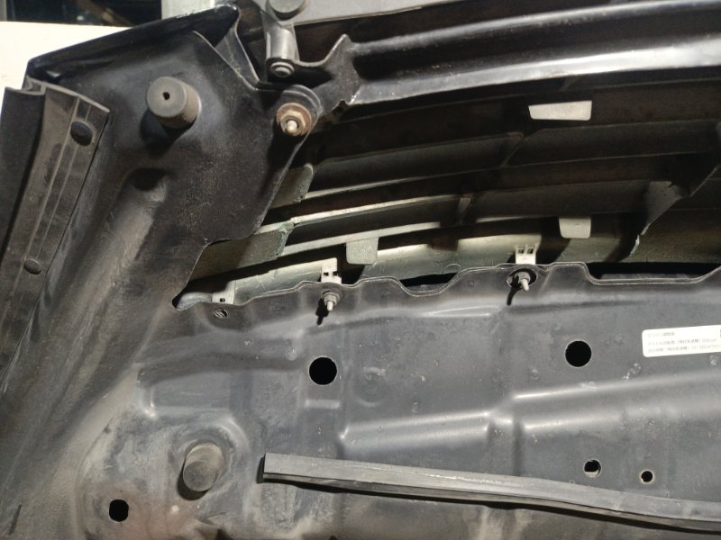 Капот, 26000 рублей, Владимир