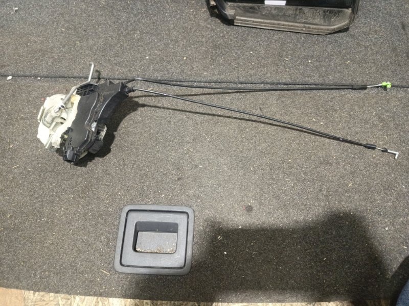 Замок боковой двери, 1000 рублей, Владимир