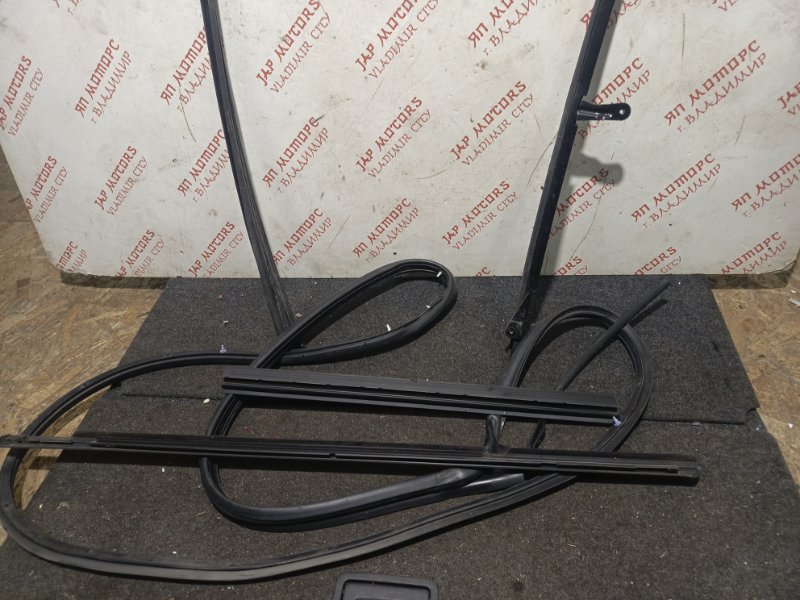 Уплотнительная резинка боковой двери, 1500 рублей, Владимир